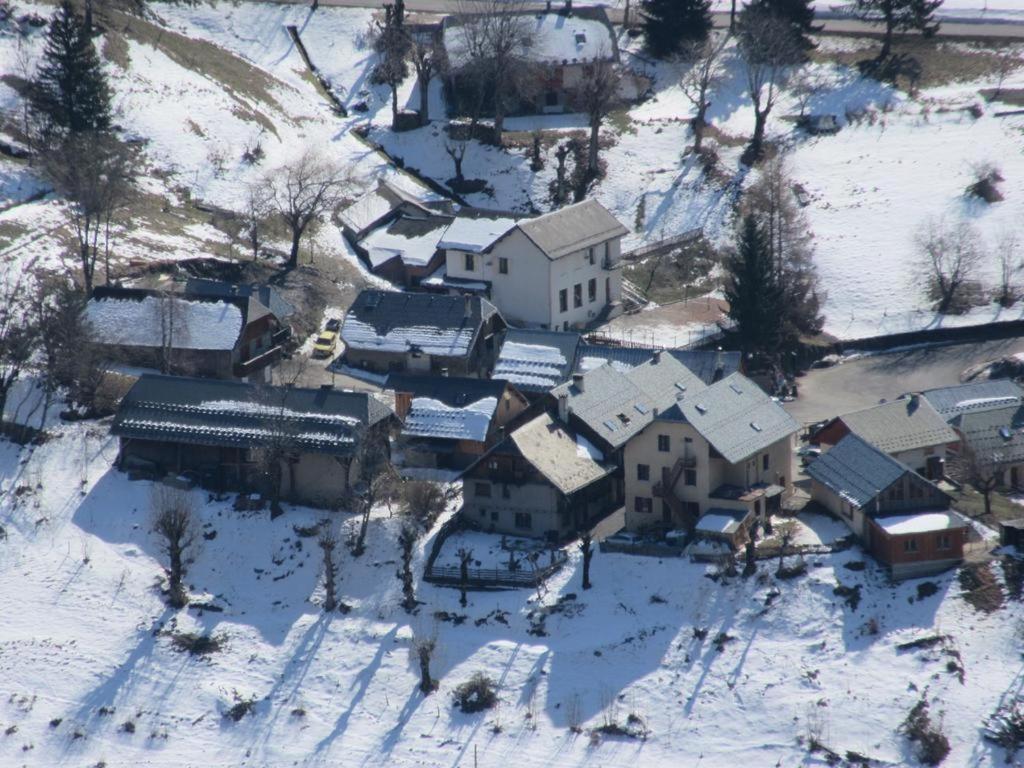 Chalet 1200 Saint-Francois-Longchamp Exterior photo